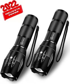 FOXLY 2 X Militaire LED Zaklamp (inclusief Batterij En Oplader) - Waterproof - Schokbestendig - Opbergdoos - 2 Stuks