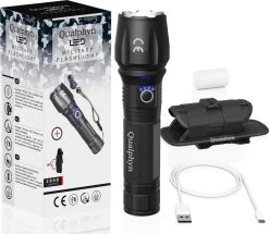 Militaire Zaklamp LED Oplaadbaar USB - 3000 Lumen - Holster - 3000 MAh Batterij - Aanpasbare Zoom - 5 Lichtmodi - IP65 Spatwaterdicht - Zwart -Kampeerclub 1200x1043 3