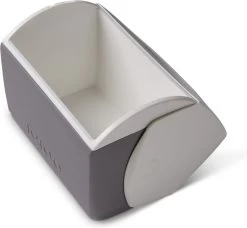 Igloo Playmate Elite - Kleine Koelbox - 15,2 Liter - Grijs 17 Igloo Playmate Elite - Kleine Koelbox - 15,2 Liter - Grijs -Kampeerclub 1200x1107 3