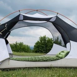 TRVLMORE Slaapmat - Zelfopblazend - 1 Persoons - Ingebouwde Pomp En Kussen - Groen 19 TRVLMORE Slaapmat - Zelfopblazend - 1 Persoons - Ingebouwde Pomp En Kussen - Groen -Kampeerclub 1200x1200 1247