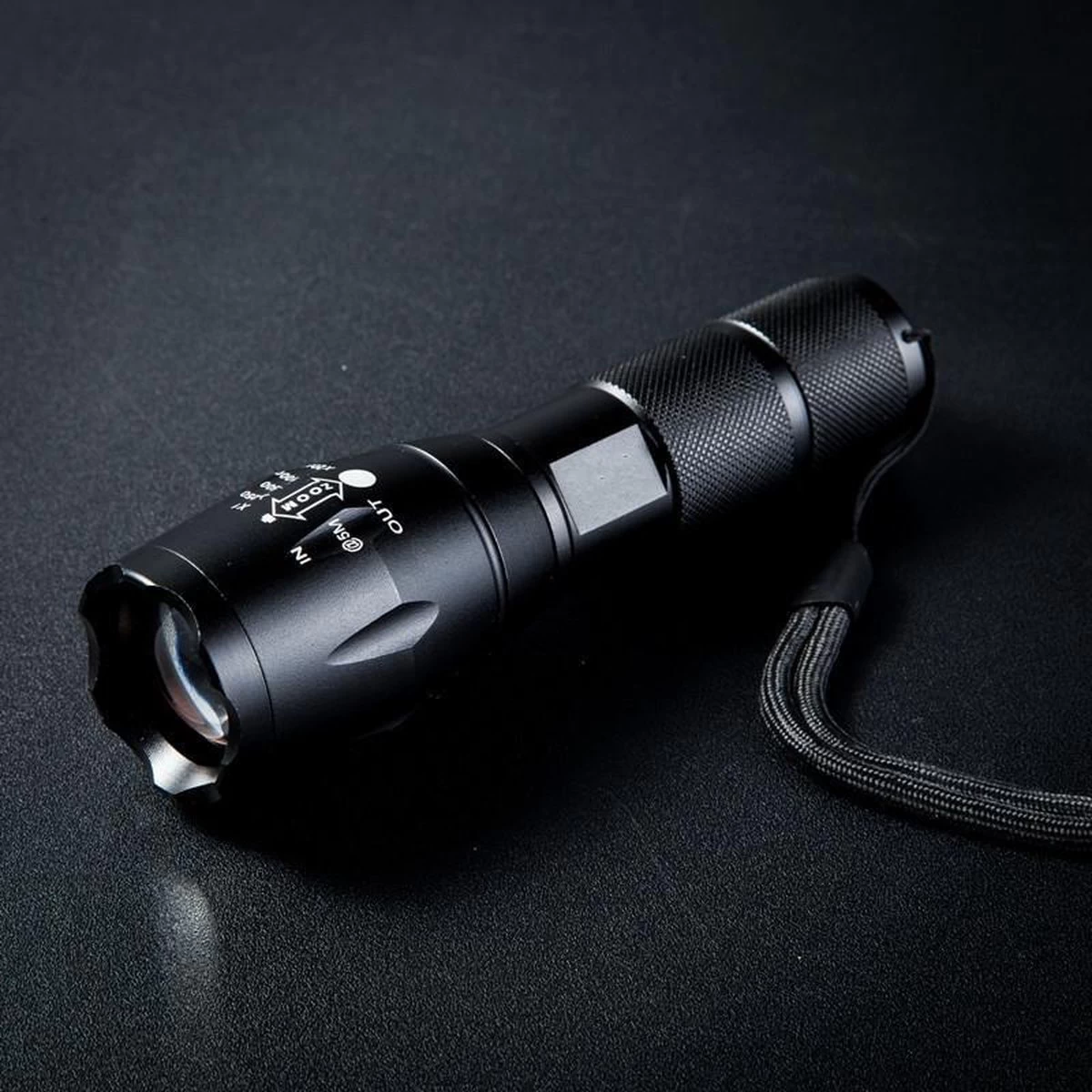 Militaire LED Zaklamp 3800 Lumen Zoomfunctie, TL360 2 Militaire LED Zaklamp 3800 Lumen Zoomfunctie, TL360 - Afbeelding 2