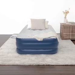 LifeGoods Luchtbed - 1 Persoons - Met Ingebouwde Pomp - Incl. Draagtas En Reparatiekit -Kampeerclub 1200x1200 2463