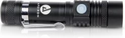 Apeiron LED Zaklamp - Oplaadbaar - Inzoombaar - Militaire Zaklamp - Waterdicht - Werkt Op Batterij & USB Oplaadbaar -Kampeerclub 1200x366