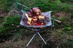 Firekorf + Grill + Spit : Opvouwbare Vuurkorf / Vuurschaal Met Rooster En Spit - Draagbare BBQ - Opbergtas - Kampeer Grill - Kookset -Kampeerclub 1200x799 82