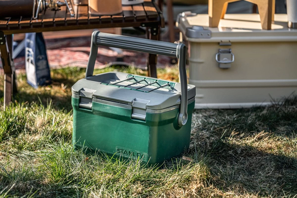 Stanley The Easy Carry Outdoor Cooler 15,1L - Koelbox - Green 6 Stanley The Easy Carry Outdoor Cooler 15,1L - Koelbox - Green - Afbeelding 6