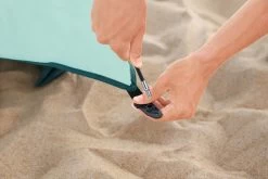 Bestway Strandtent - Pavillo - 2-Persoons - UV80 Zonbescherming - Incl. Tentharingen - Zandzakken Voor Stabiliteit - 200 X 120 X 95 CM -Kampeerclub 1200x800 85