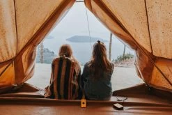 WakaWaka Light Geel - LED Lamp Op Zonne-energie - Zelfopladend 16 WakaWaka Light Geel - LED Lamp Op Zonne-energie - Zelfopladend -Kampeerclub 1200x801 26