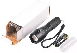 Merkloos Professionele 1000 Lumen LED Zaklamp Met Zoomfunctie 14 Merkloos Professionele 1000 Lumen LED Zaklamp Met Zoomfunctie -Kampeerclub 1200x830 5