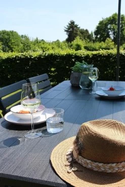 ERRO Vouwtafel - Houtlook - 180x74cm - Zwart -Kampeerclub 800x1200 2