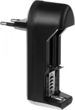 Zaklamp Led Oplaadbaar (inclusief 5000 MAh Batterij) - Oplaadbaar – Waterproof – 3000 Lumen – Zwart -Kampeerclub 815x1200 1