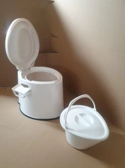 Merkloos Camping Toilet - Porta Potti - Kampeer Toilet - Mobiele Toilet - WC - Draagbaar 7 Liter 7 Merkloos Camping Toilet - Porta Potti - Kampeer Toilet - Mobiele Toilet - WC - Draagbaar 7 Liter -Kampeerclub 899x1200 13