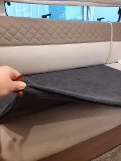 Bankhoes Voor Camper / Mobilhome / Caravan Carré Stretch Badstofhoes Per Stuk Kleur Antraciet Universeel Model -Kampeerclub 900x1200 2